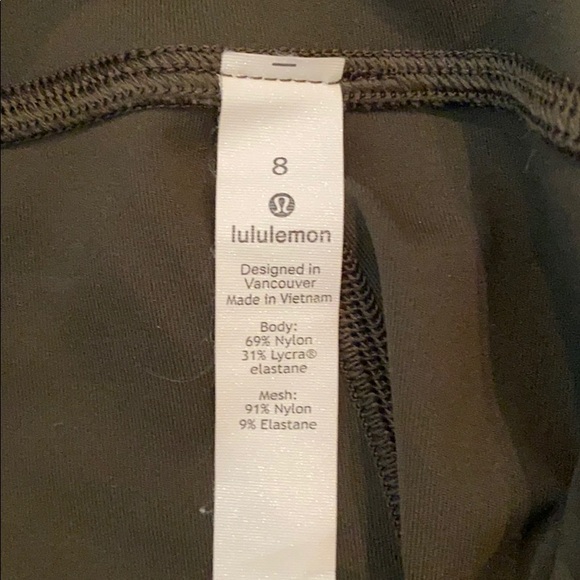 Lululemon Capri leggings - Picture 2 of 3